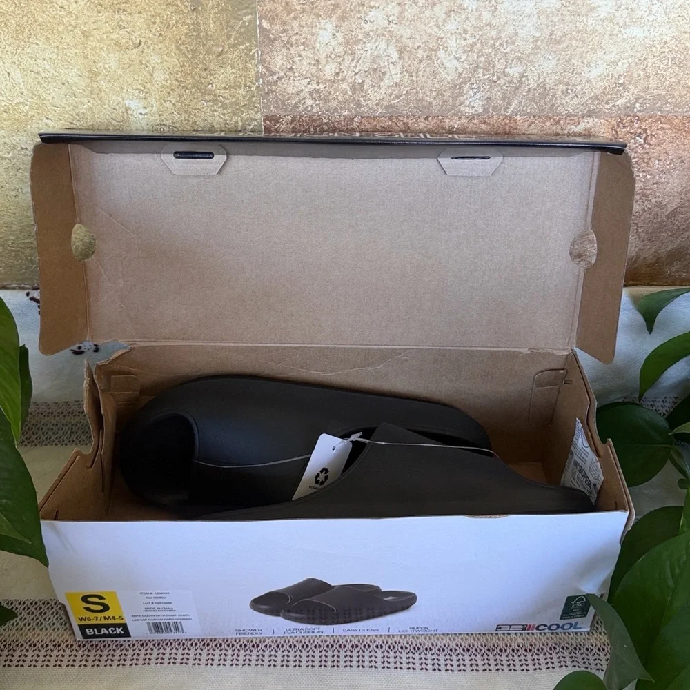 NEW 32 Degrees Unisex Cushion Slide Black Sandals Size S Women’s 6-7 | Men’s 4-5